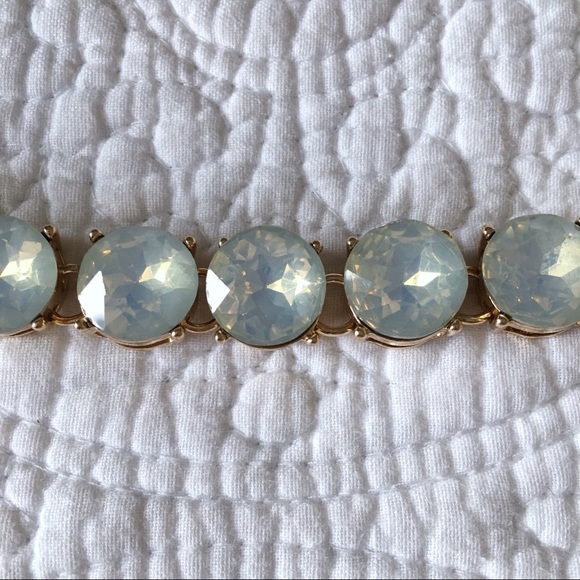 Express Round Stone Necklace - Picture 4 of 4